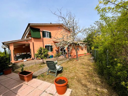 Apartment in Excellent Condition with Garden - 3