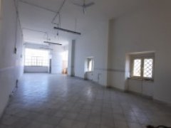 Commercial Premises with Services - 2