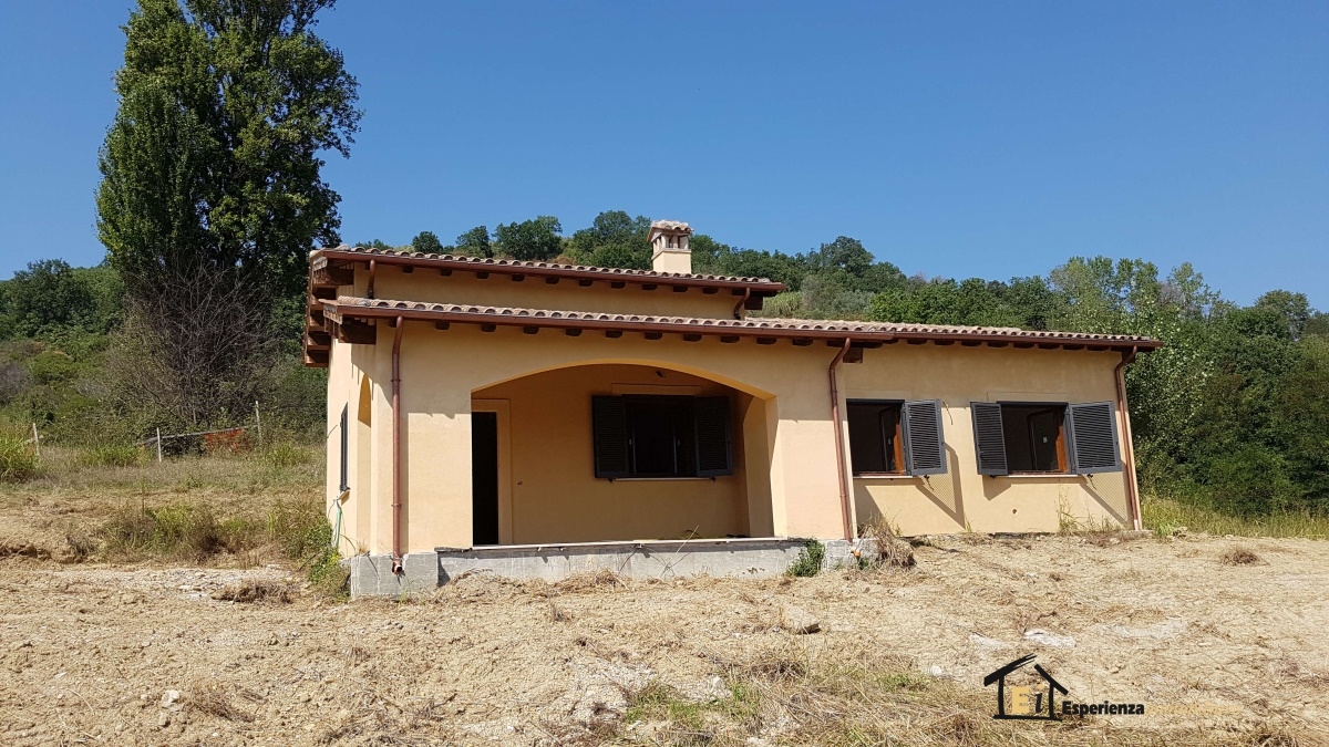 Villa CANTALUPO IN SABINA vendita  Cantalupo in Sabina  Esperienza Immobiliare