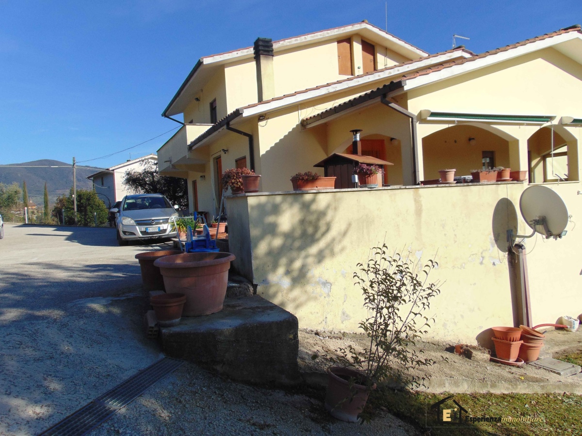 Casa Semindipendente Cantalupo in Sabina RI1309371
