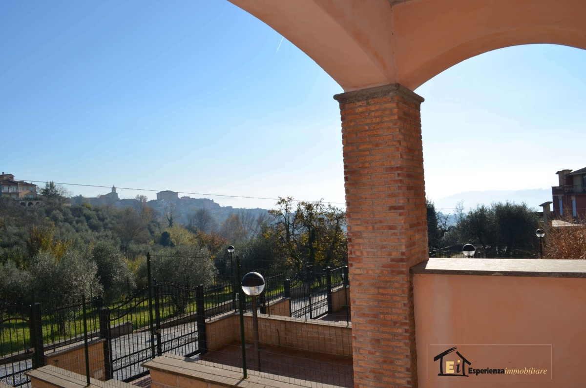 Villa a schiera Forano RI733735