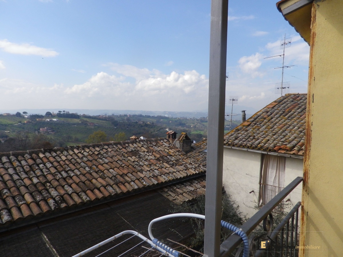 Appartamento POGGIO MIRTETO vendita  Poggio Mirteto  Esperienza Immobiliare