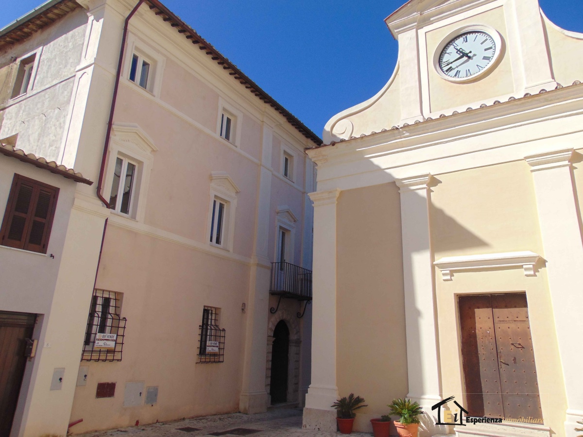 Appartamento POGGIO CATINO vendita  Poggio Catino  Esperienza Immobiliare
