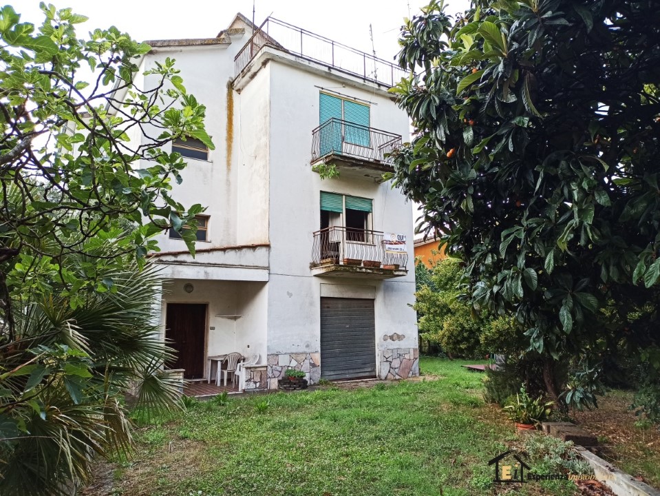 Appartamento FORANO vendita  Gavignano  Esperienza Immobiliare